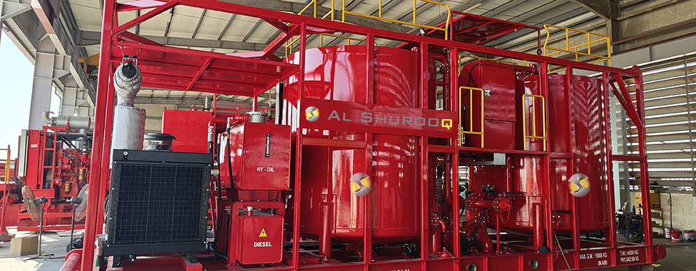 Acid batch mixer skid
